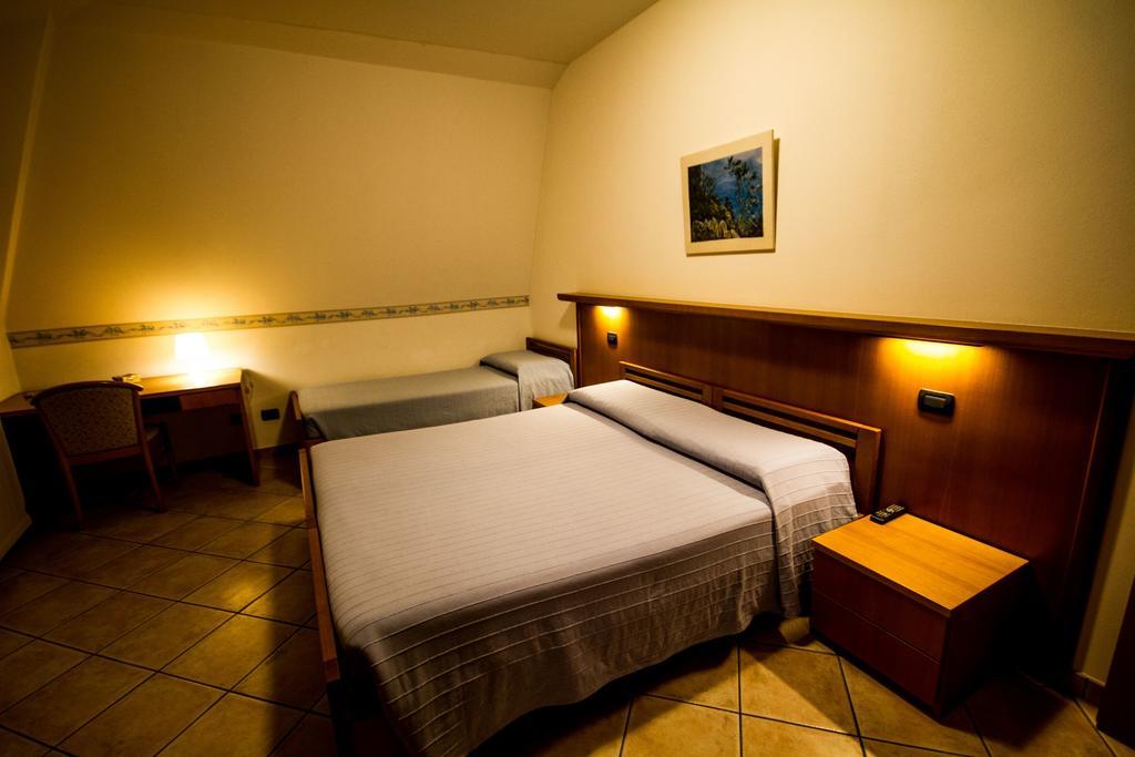 Albergo Lario Gera Lario Pokoj fotografie